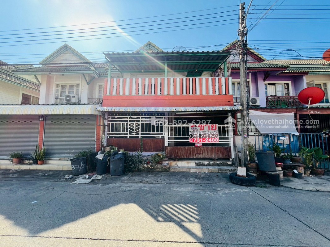 ขายทาวน์เฮ้าส์ 2 ชั้น หมู่บ้านพฤกษา13 รังสิต คลอง3 ขนาด 18 ตรว. ทำเลดี ราคาน่ารัก ขายเพียงแค่ 1.4 ล้านบาทเท่านั้น มีบ้านเป็นของตัวเองง่ายกว่าที่คิด อยู่เองก็ดี/ลงทุนก็ได้ ด่วน!มีแค่หลังเดียวนะจ๊ะ