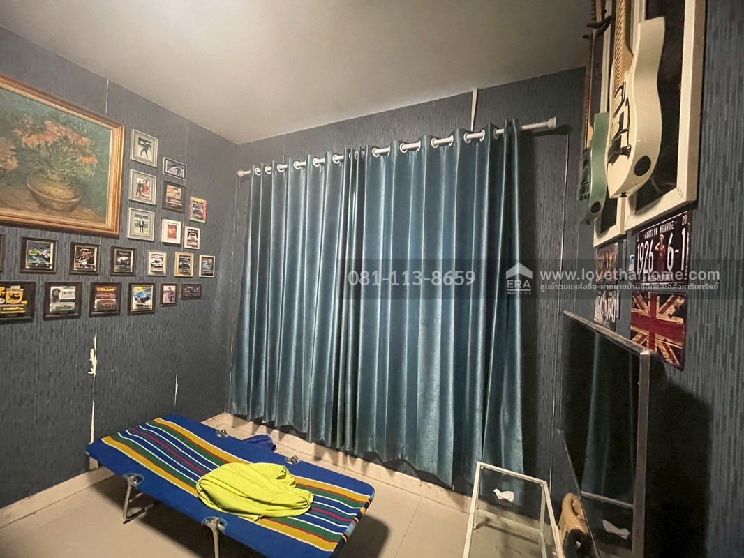 ขายบ้านแฝด 2 ชั้น หมู่บ้านเดอะวิลเลจ รังสิต-วงแหวน คลอง5 ถนนลำลูกกา คลอง5 พื้นที่ 28 ตรว. ขาย 3 ล้านบาท ใกล้รถไฟฟ้าสายสีเขียว สถานีคลอง5