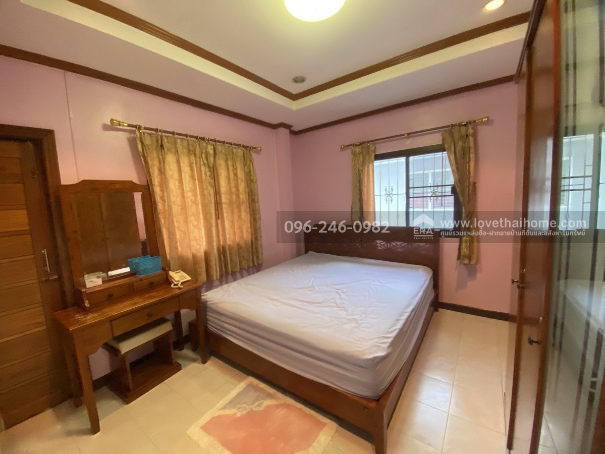 ขายบ้านเดี่ยว วัดลาดปลาดุก(1002) บางใหญ่ หมู่บ้านพบทอง-บางบัวทอง นนทบุรี แปรงริม 37.8ตรว. ราคาเพียง2.4ล้านบาท รีโนเวทใหม่ทั้งหลังพร้อมอยู่