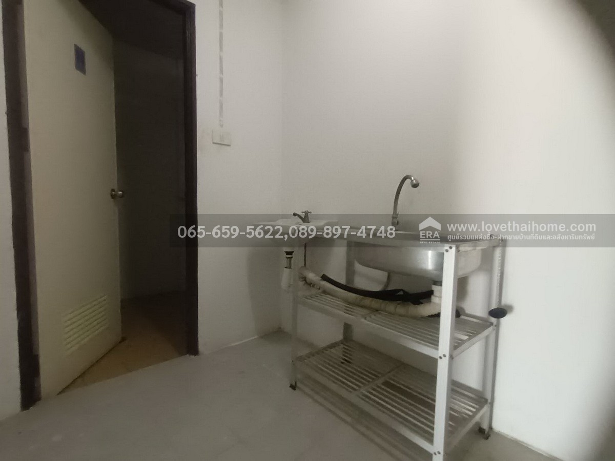 ขายตึกแถว4ชั้น พระองค์เจ้าสาย คลอง4 ธัญบุรี ปทุมธานี พื้นที่17.5ตรว. ราคา5.29ล้าน ทำเลเยี่ยมสุดยอด ติดถนนใหญ่ เหมาะค้าขายหรือทำออฟฟิศ รีบจองด่วนช้าอดเป็นเจ้าของ