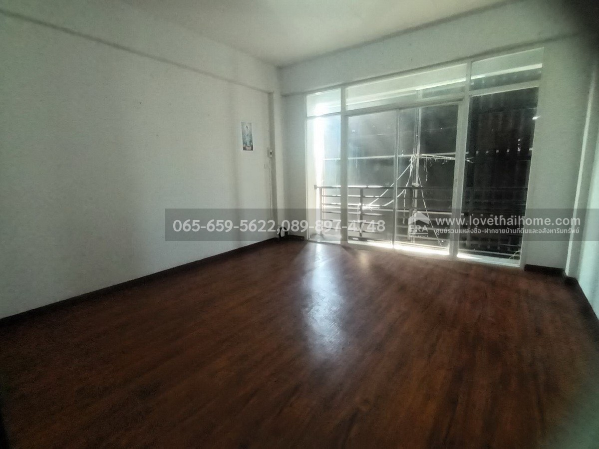 ขายตึกแถว4ชั้น พระองค์เจ้าสาย คลอง4 ธัญบุรี ปทุมธานี พื้นที่17.5ตรว. ราคา5.29ล้าน ทำเลเยี่ยมสุดยอด ติดถนนใหญ่ เหมาะค้าขายหรือทำออฟฟิศ รีบจองด่วนช้าอดเป็นเจ้าของ