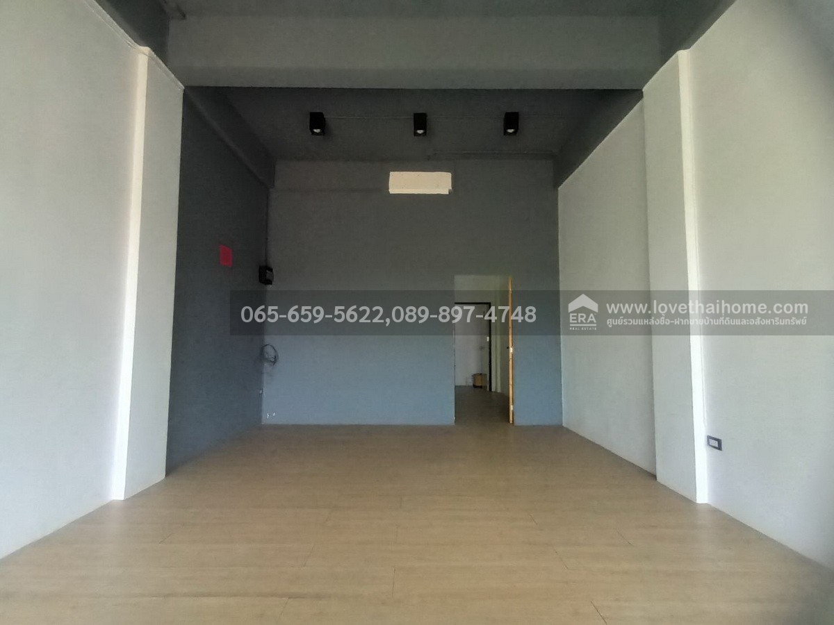 ขายตึกแถว4ชั้น พระองค์เจ้าสาย คลอง4 ธัญบุรี ปทุมธานี พื้นที่17.5ตรว. ราคา5.29ล้าน ทำเลเยี่ยมสุดยอด ติดถนนใหญ่ เหมาะค้าขายหรือทำออฟฟิศ รีบจองด่วนช้าอดเป็นเจ้าของ