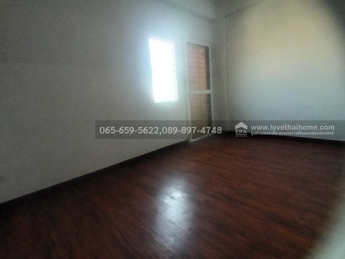 ขายตึกแถว4ชั้น พระองค์เจ้าสาย คลอง4 ธัญบุรี ปทุมธานี พื้นที่17.5ตรว. ราคา5.29ล้าน ทำเลเยี่ยมสุดยอด ติดถนนใหญ่ เหมาะค้าขายหรือทำออฟฟิศ รีบจองด่วนช้าอดเป็นเจ้าของ